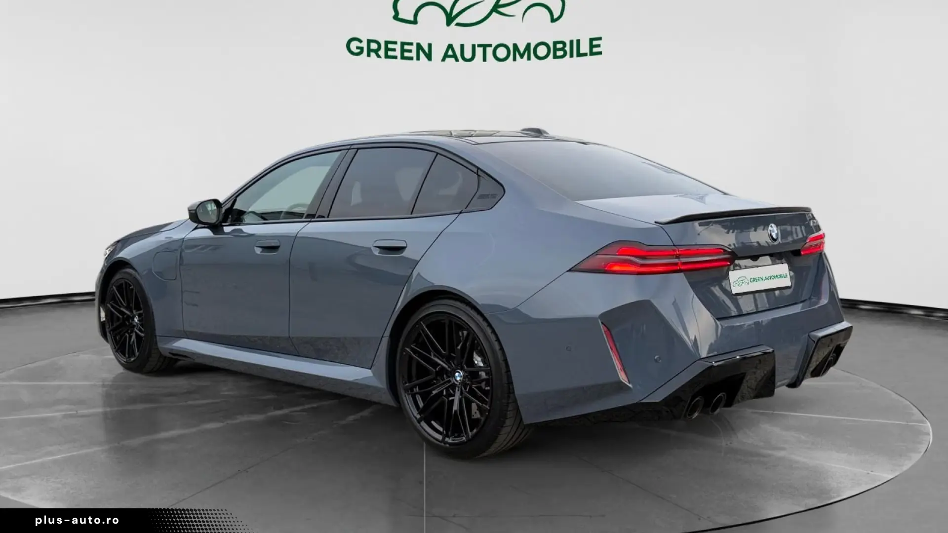 Noul BMW M5 G90 - Individual   727 CP