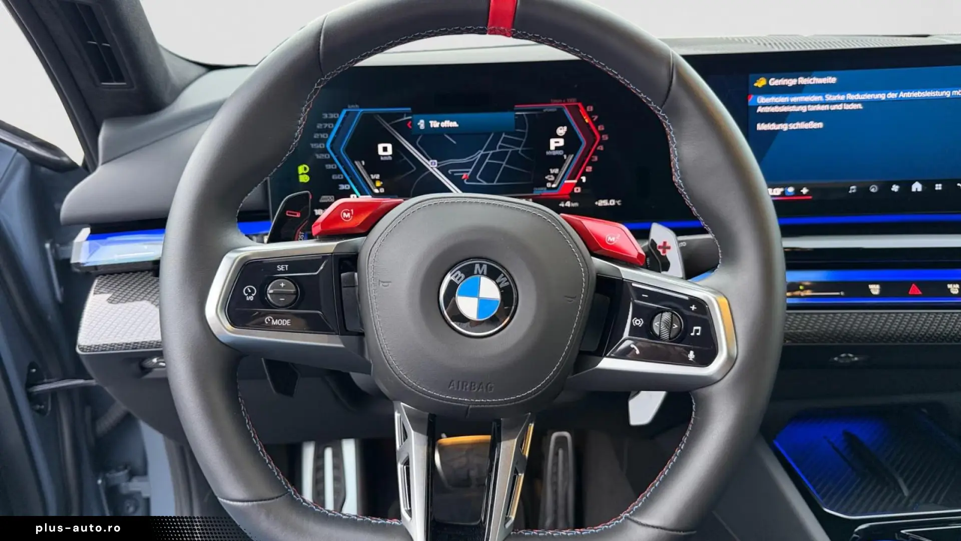 Noul BMW M5 G90 - Individual   727 CP