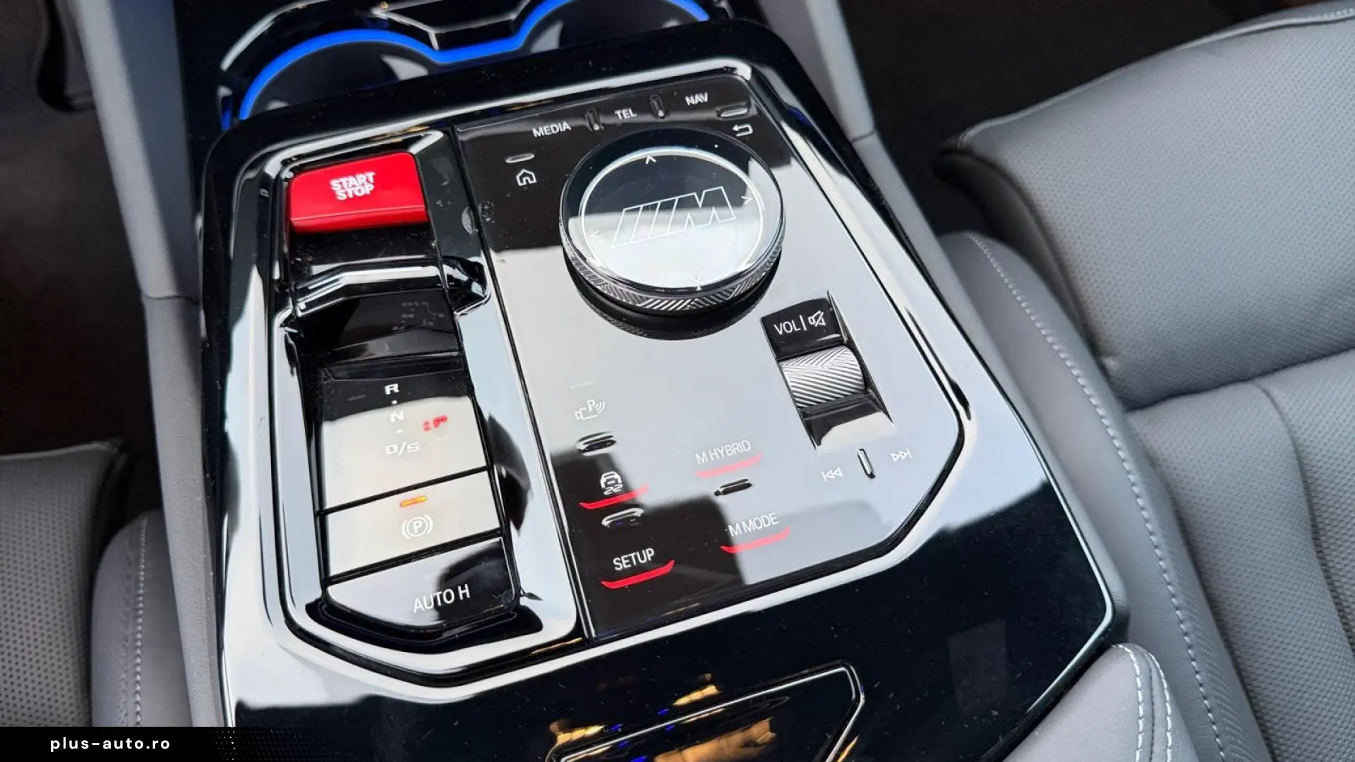 Noul BMW M5 G90 - Individual   727 CP