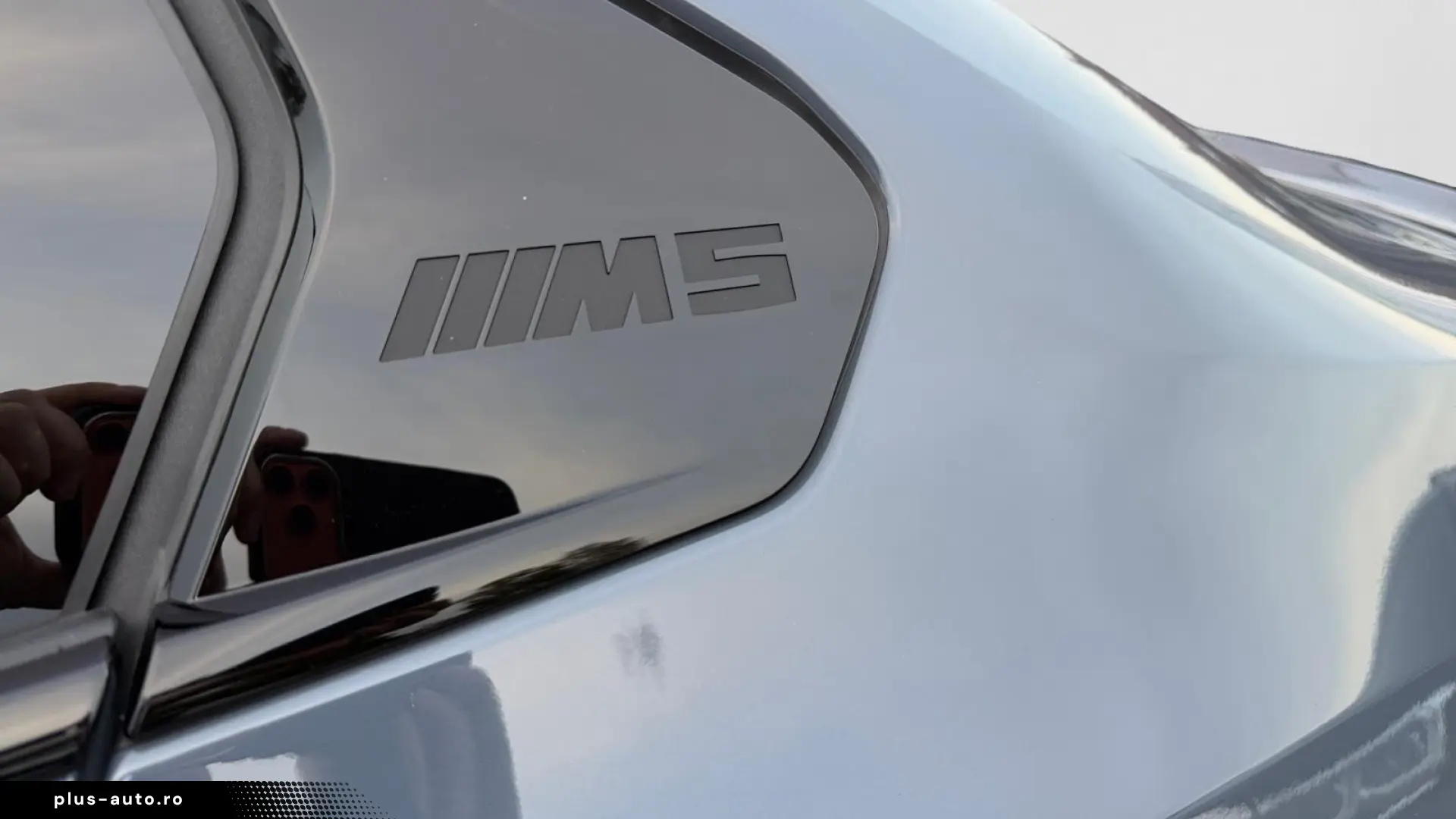 Noul BMW M5 G90 - Individual   727 CP