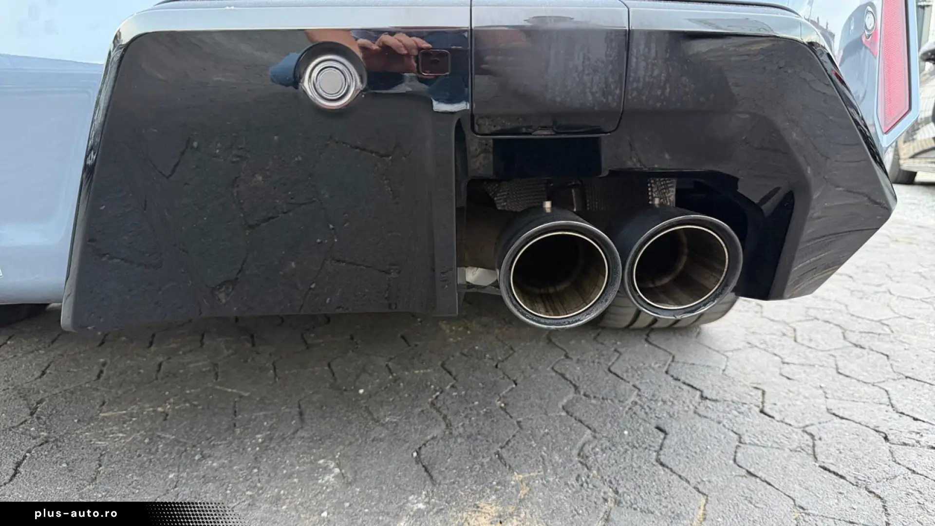 Noul BMW M5 G90 - Individual   727 CP