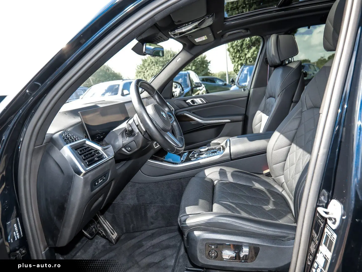 BMW X5 xDrive30d M Sport 7 Sitze PANO AHK RFK NAVI