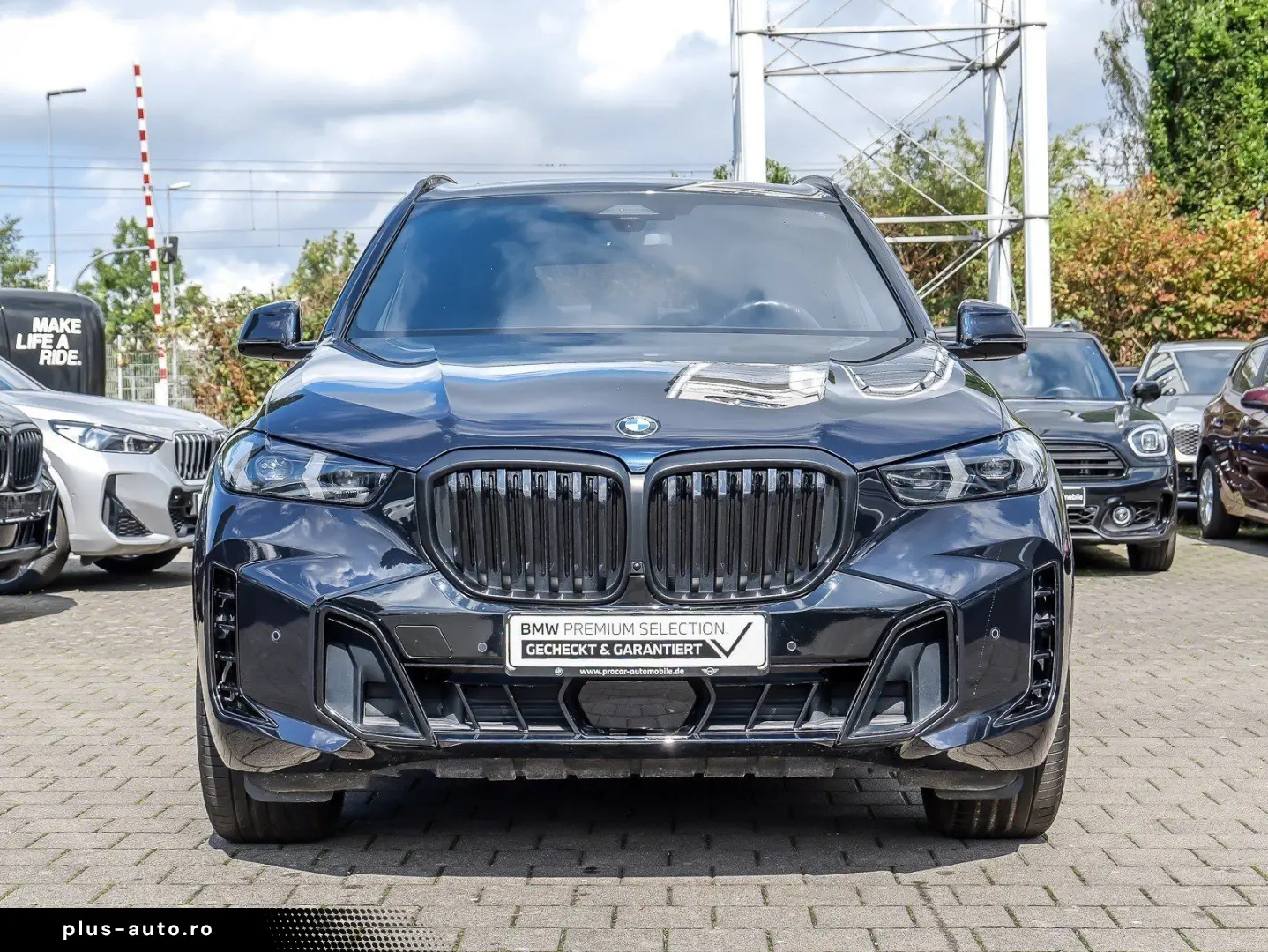 BMW X5 xDrive30d M Sport 7 Sitze PANO AHK RFK NAVI