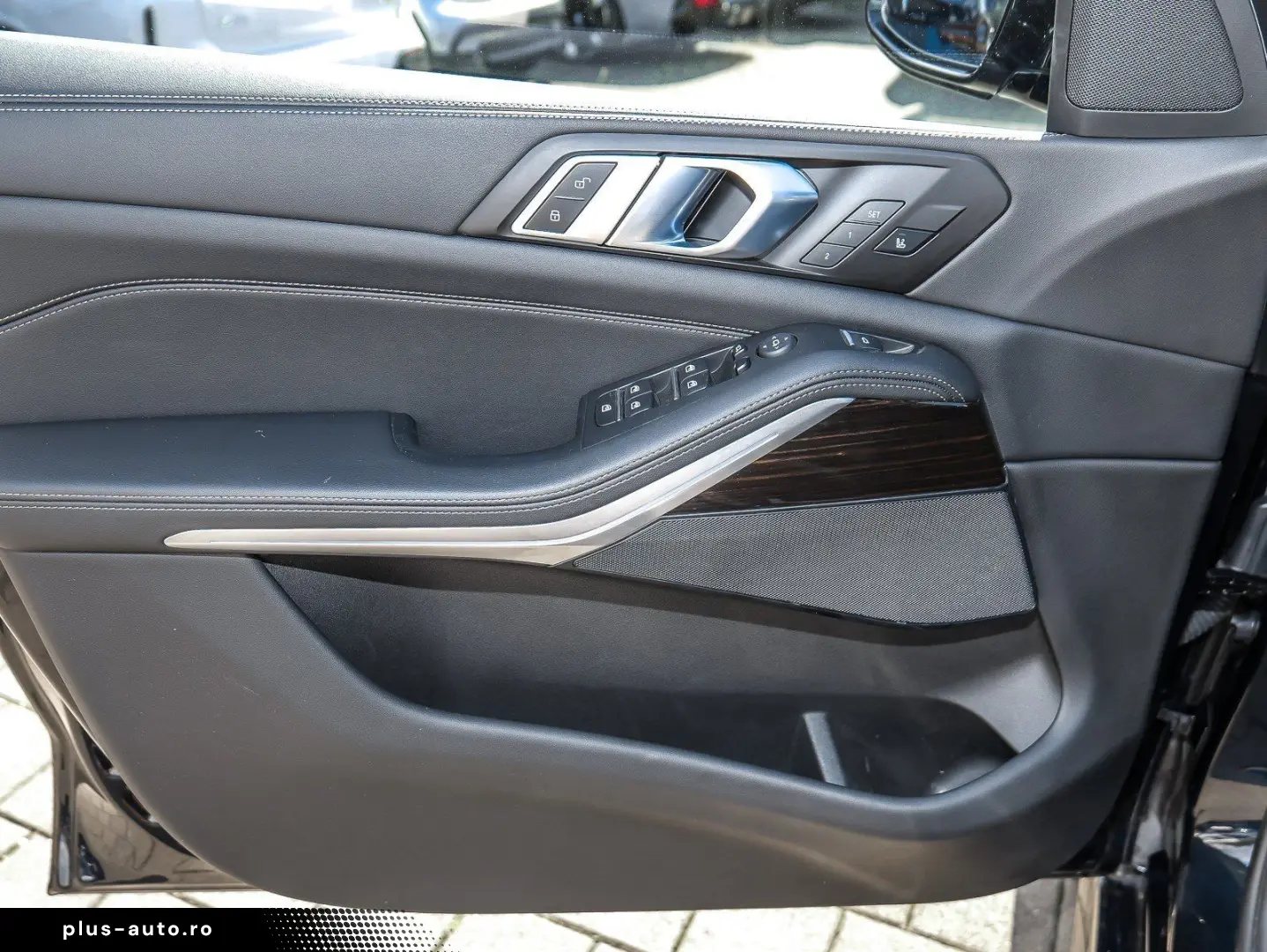 BMW X5 xDrive30d M Sport 7 Sitze PANO AHK RFK NAVI