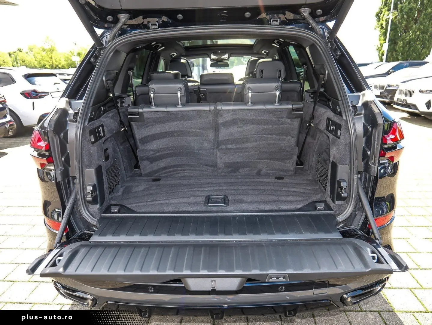 BMW X5 xDrive30d M Sport 7 Sitze PANO AHK RFK NAVI