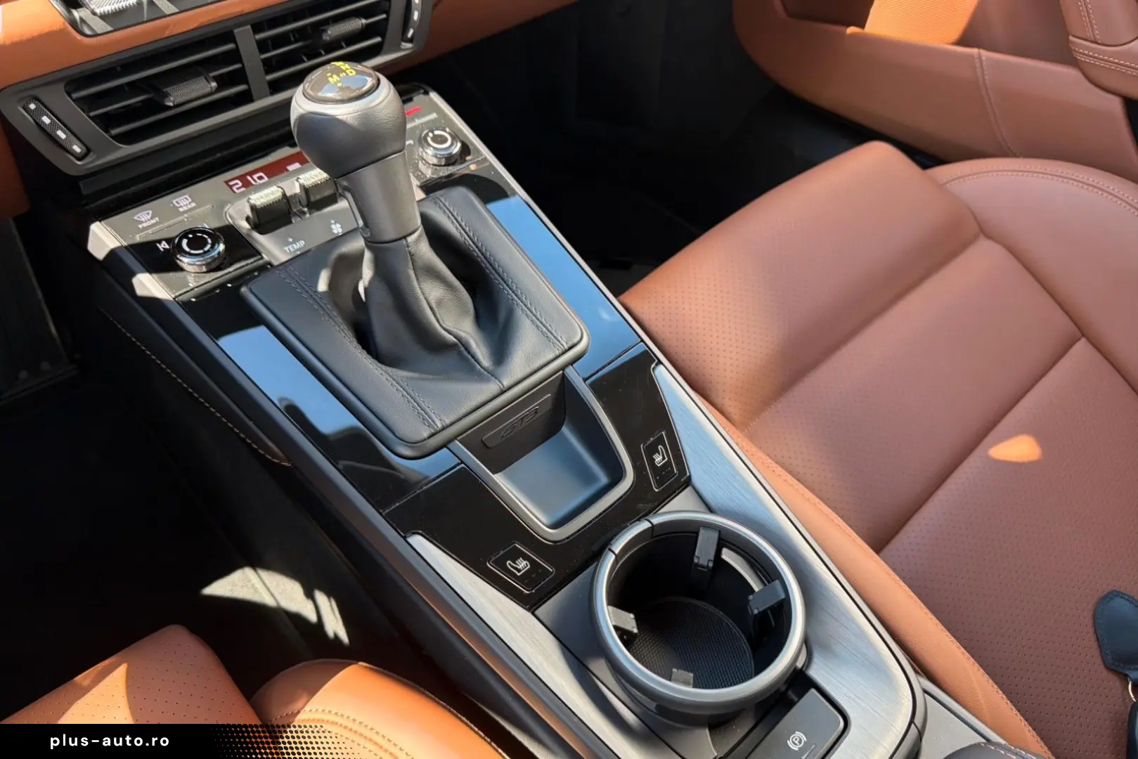 PORSCHE 911 GT3 Touring