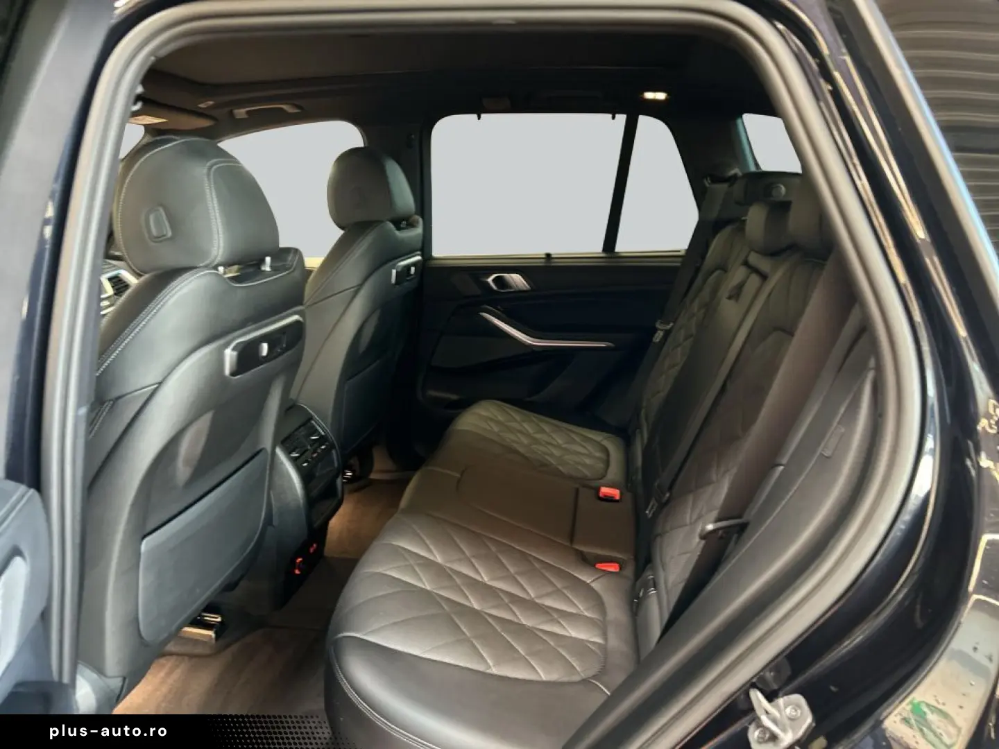 BMW X5 xDrive30d M-Paket AHK Pano LED H&K Navi