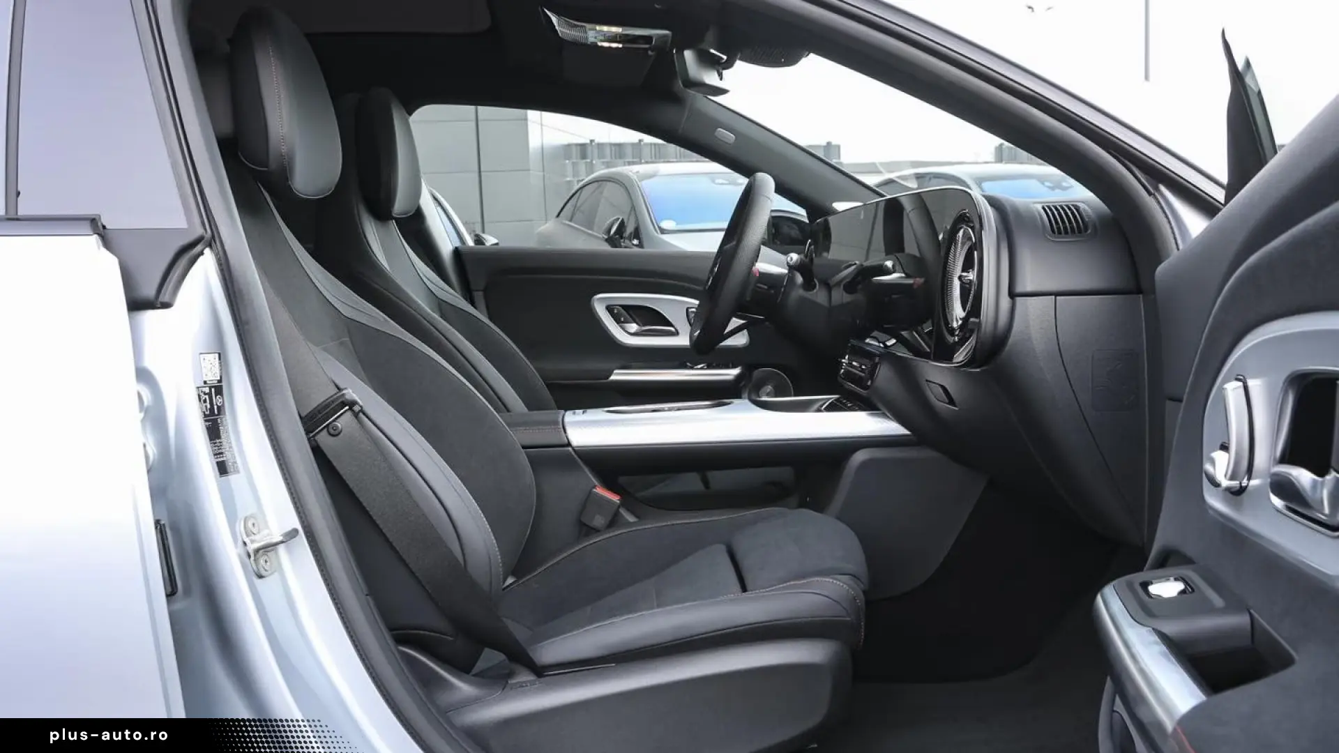 Mercedes-Benz CLA200 AMG Premium Night Superscreen Burmester