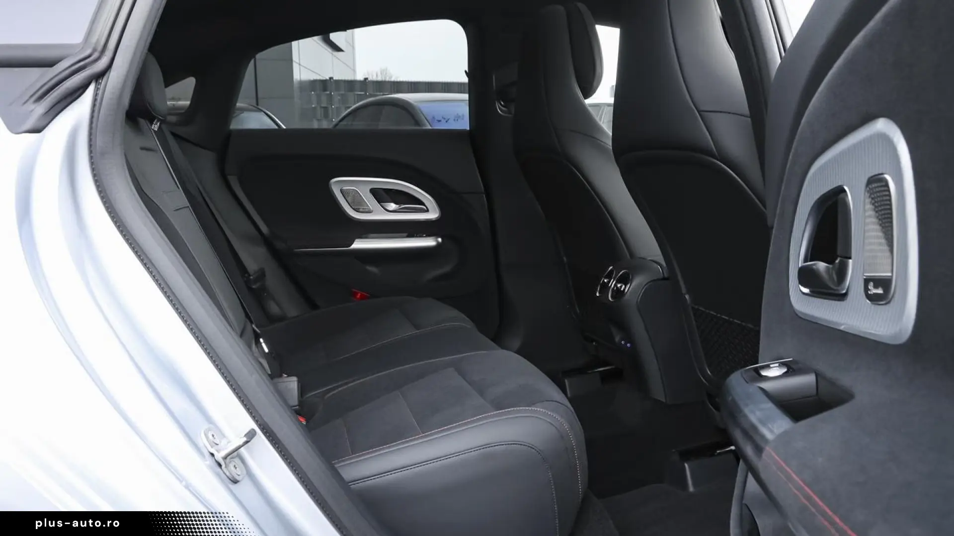 Mercedes-Benz CLA200 AMG Premium Night Superscreen Burmester