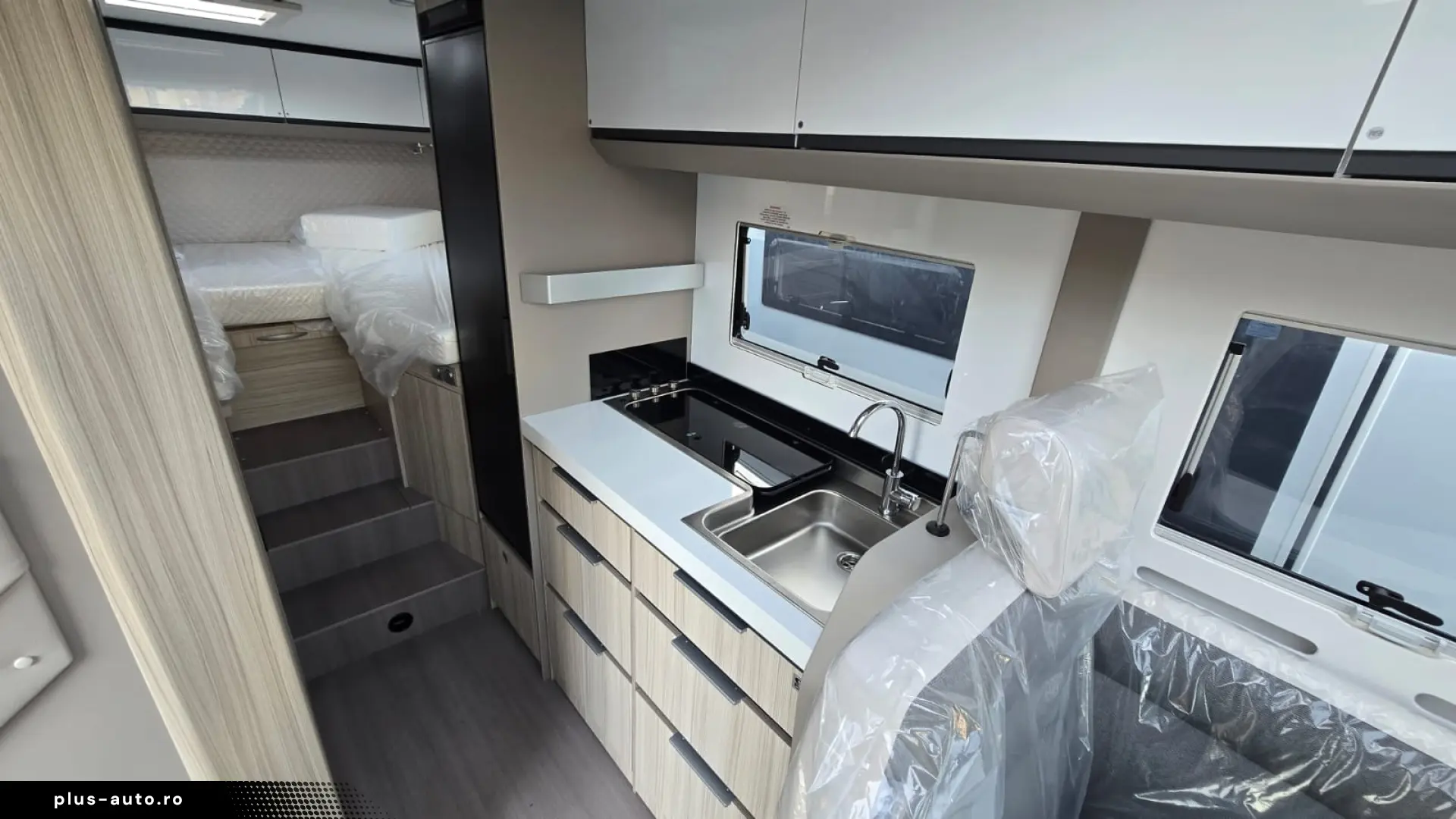 Autorulotă Adria Compact DL 60Y - 4 persoane