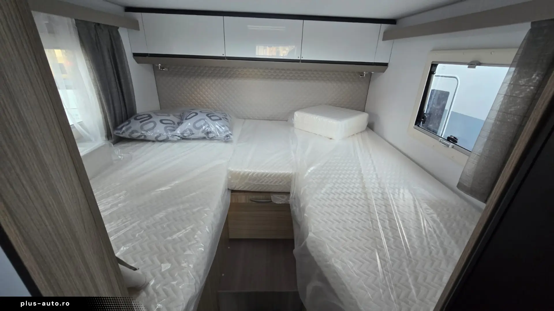 Autorulotă Adria Compact DL 60Y - 4 persoane