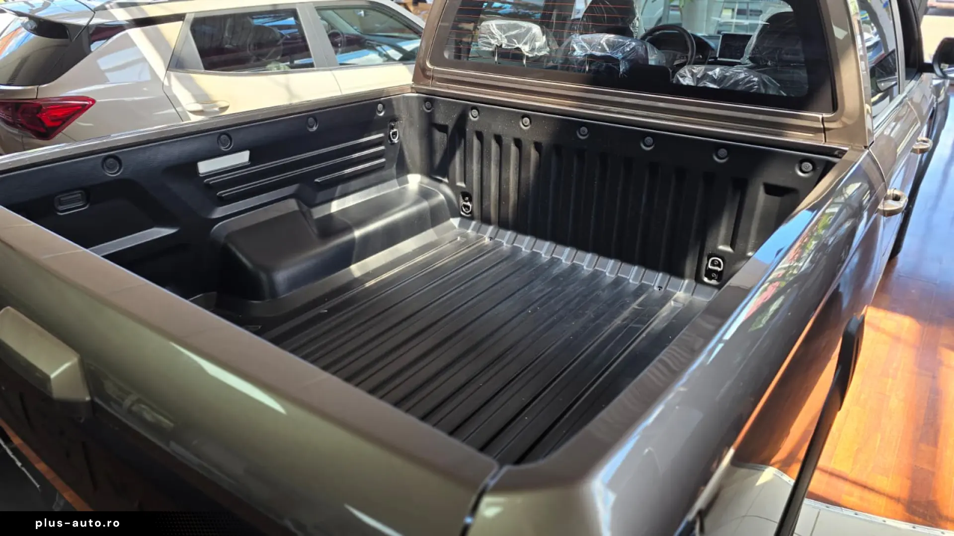 KGM Musso Grand 2.2 e-XDi 4WD Automată STYLE - Smoke Taupe