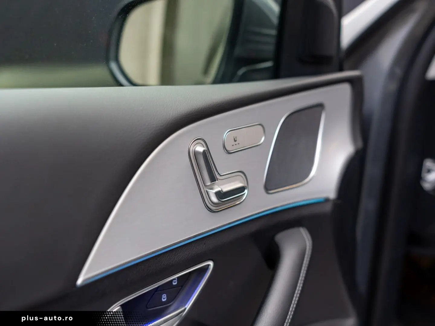 MERCEDES-BENZ GLE 2025 — imagine 21