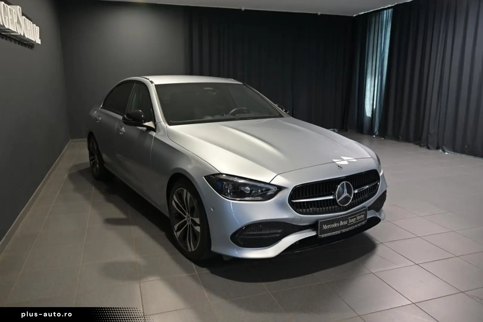MERCEDES-BENZ C 200 KAMERA NAVI DIGI NIGHT