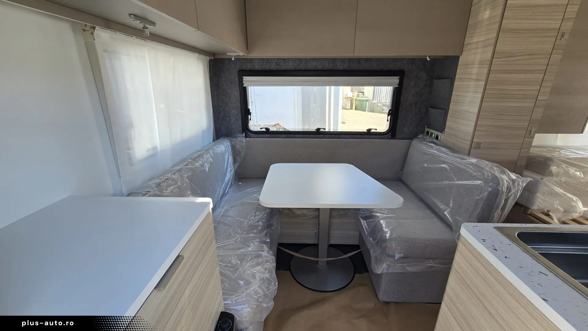 Rulotă Adria Altea 432 PX - 4 persoane