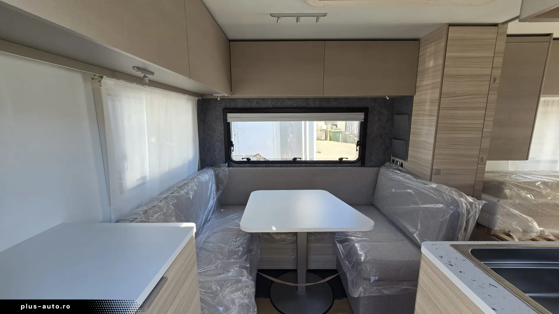 Rulotă Adria Altea 432 PX - 4 persoane