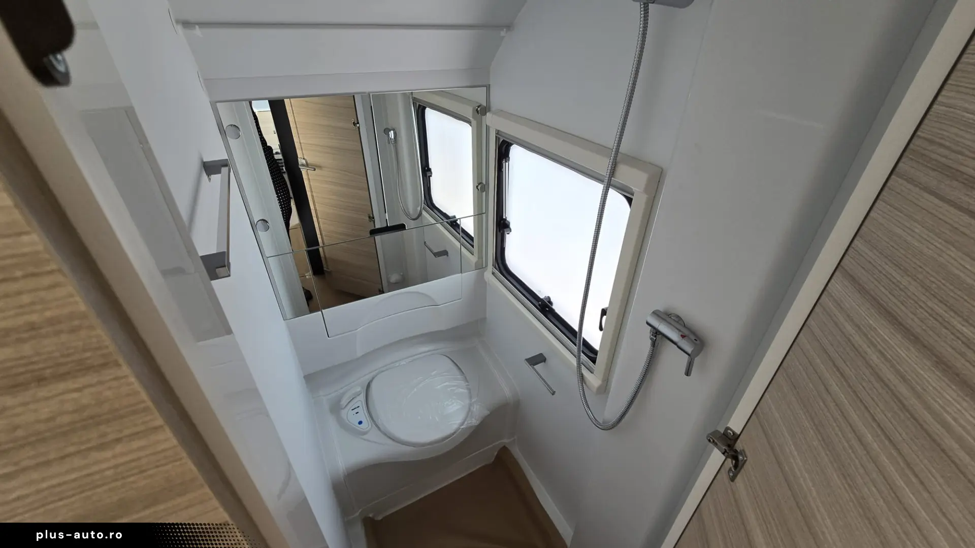 Rulotă Adria Altea 432 PX - 4 persoane