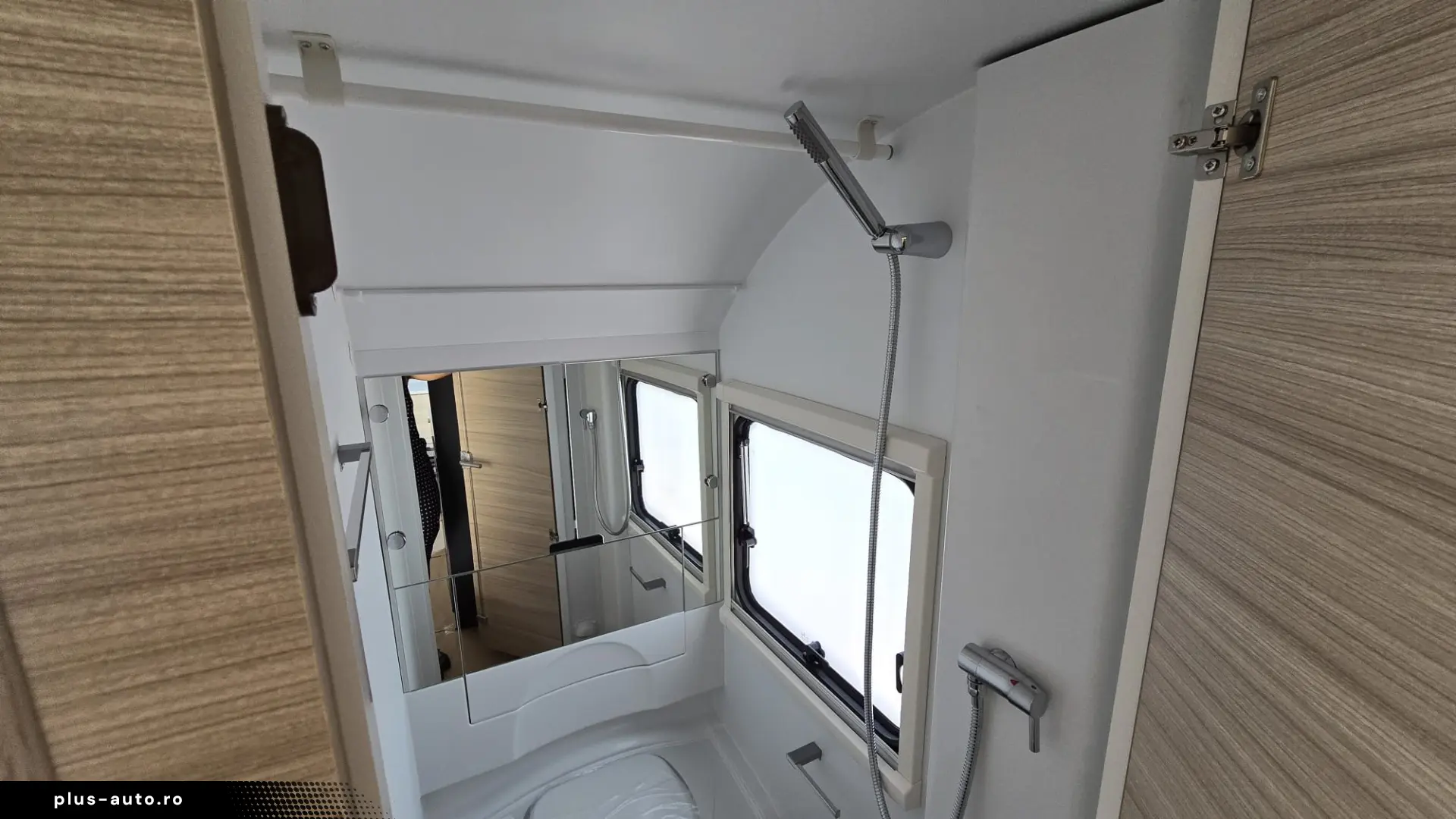 Rulotă Adria Altea 432 PX - 4 persoane