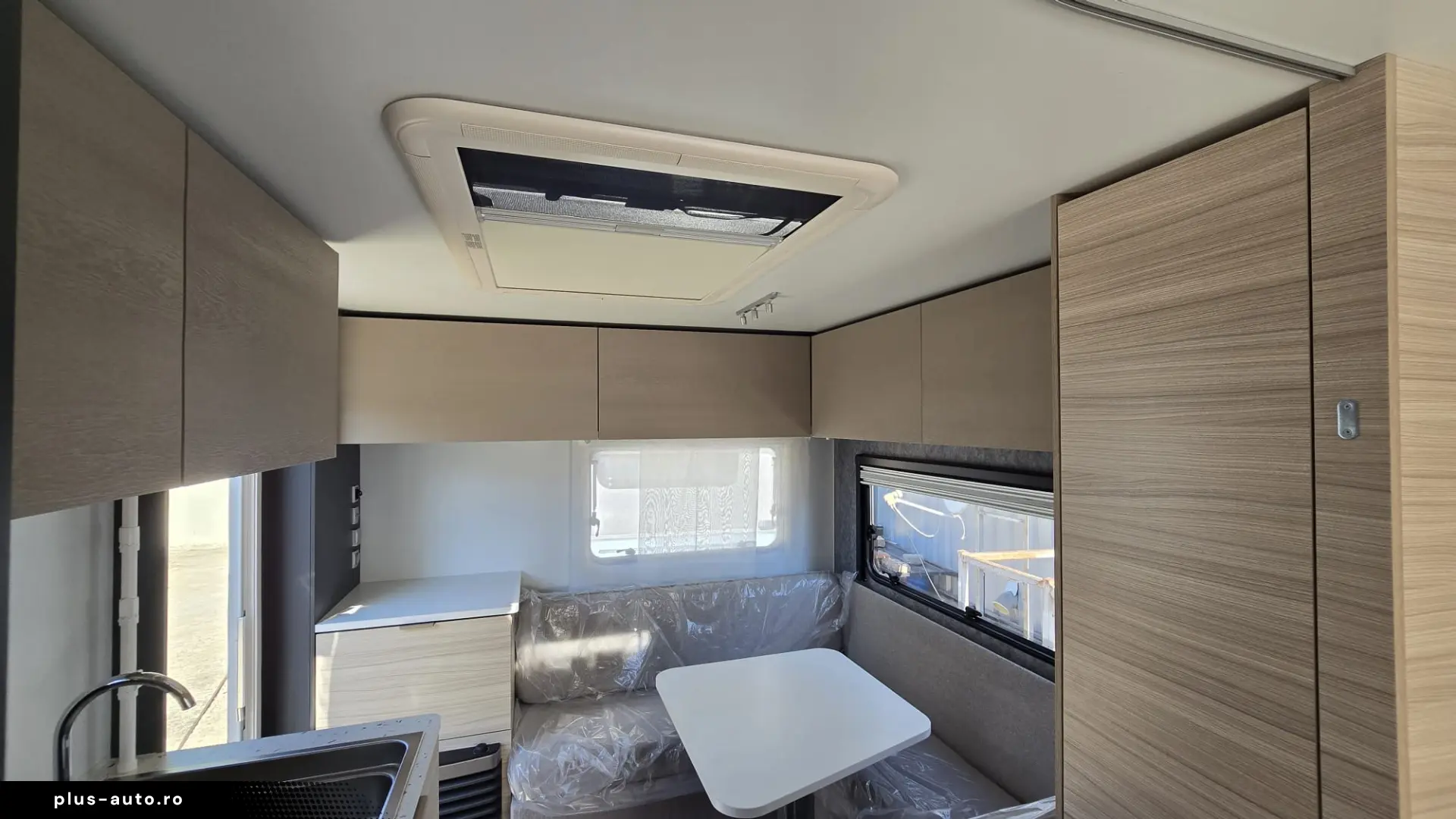 Rulotă Adria Altea 432 PX - 4 persoane
