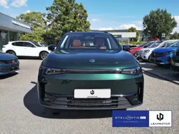 LEAPMOTOR C10 REEV Design