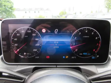 MERCEDES-BENZ C 200 Avantgarde 9G LED Navi 360  Nigh…