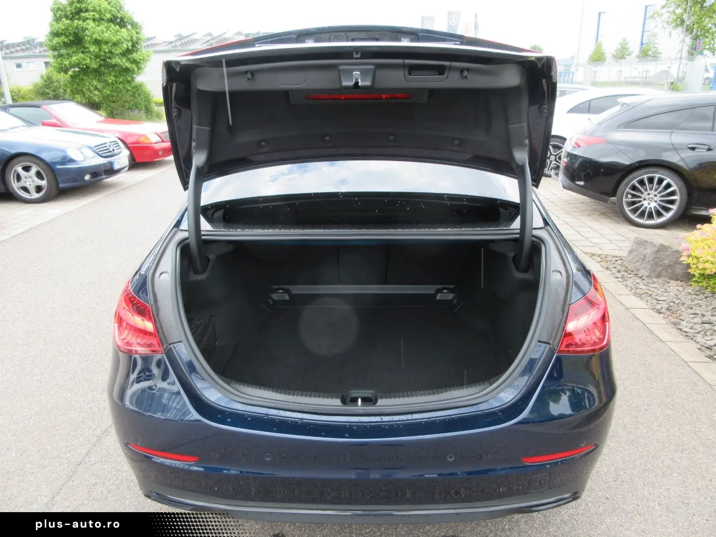 MERCEDES-BENZ C 200 Avantgarde 9G LED Navi 360  Nigh&hellip;