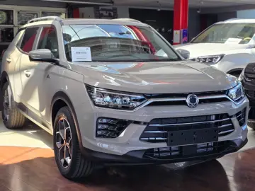 KGM Korando 1.5 GDI-T 163 CP Automată SMART - Latte Greige