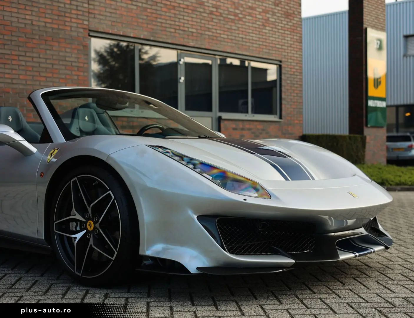 FERRARI 488 Pista Spider 3.9 V8   Warranty - Tailor Made