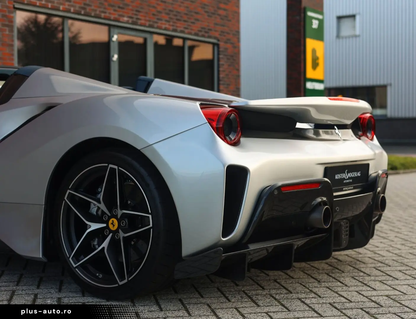 FERRARI 488 Pista Spider 3.9 V8   Warranty - Tailor Made
