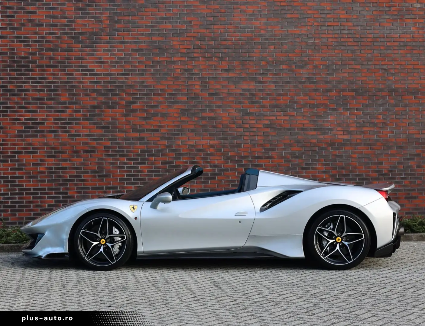 FERRARI 488 Pista Spider 3.9 V8   Warranty - Tailor Made