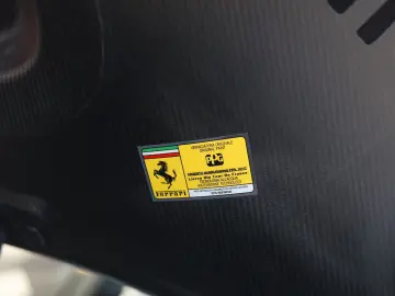 FERRARI 488 Pista Spider 3.9 V8   Warranty - Tailor Made