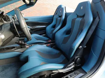 FERRARI 488 Pista Spider 3.9 V8   Warranty - Tailor Made