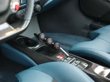 FERRARI 488 Pista Spider 3.9 V8   Warranty - Tailor Made