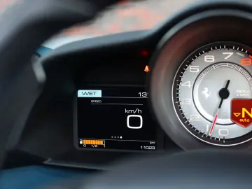 FERRARI 488 Pista Spider 3.9 V8   Warranty - Tailor Made