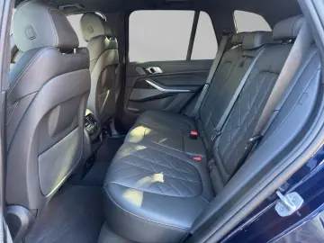 BMW X5 xDrive30d H&K 360