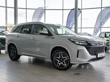 DFSK E5 1.5 2WD 176CP PHEV 7 locuri