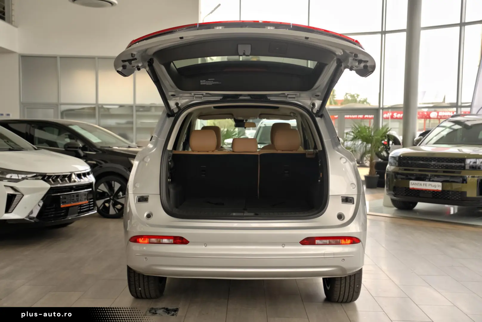 DFSK E5 1.5 2WD 176CP PHEV 7 locuri