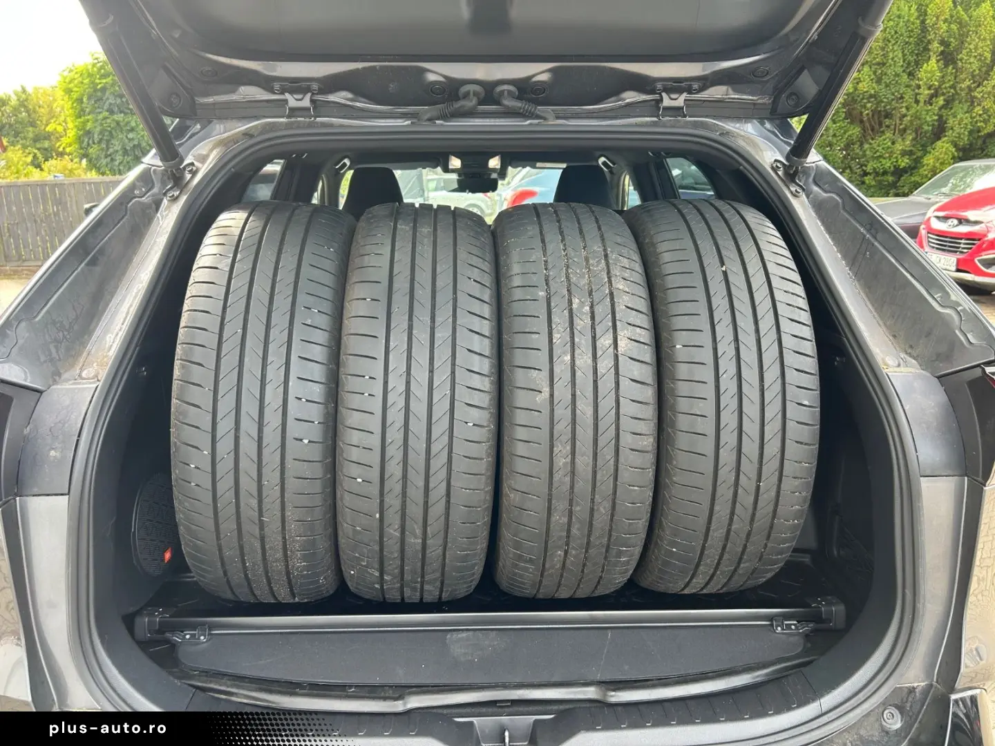 TOYOTA RAV4 Hybrid 4x4 Style