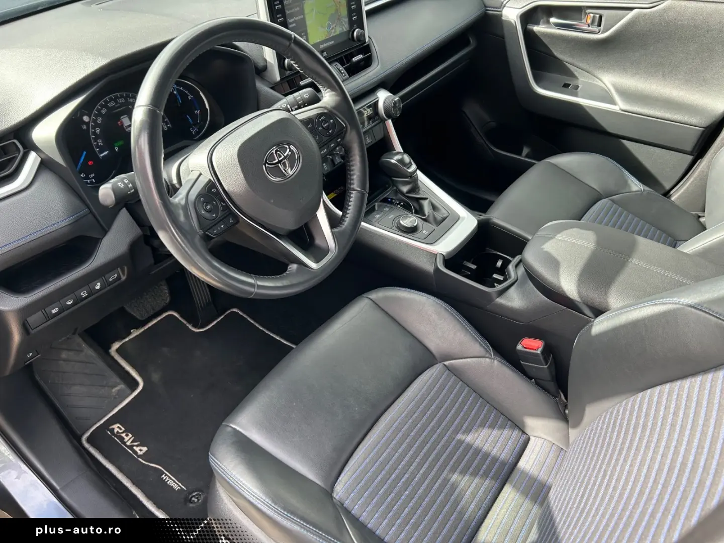 TOYOTA RAV4 Hybrid 4x4 Style