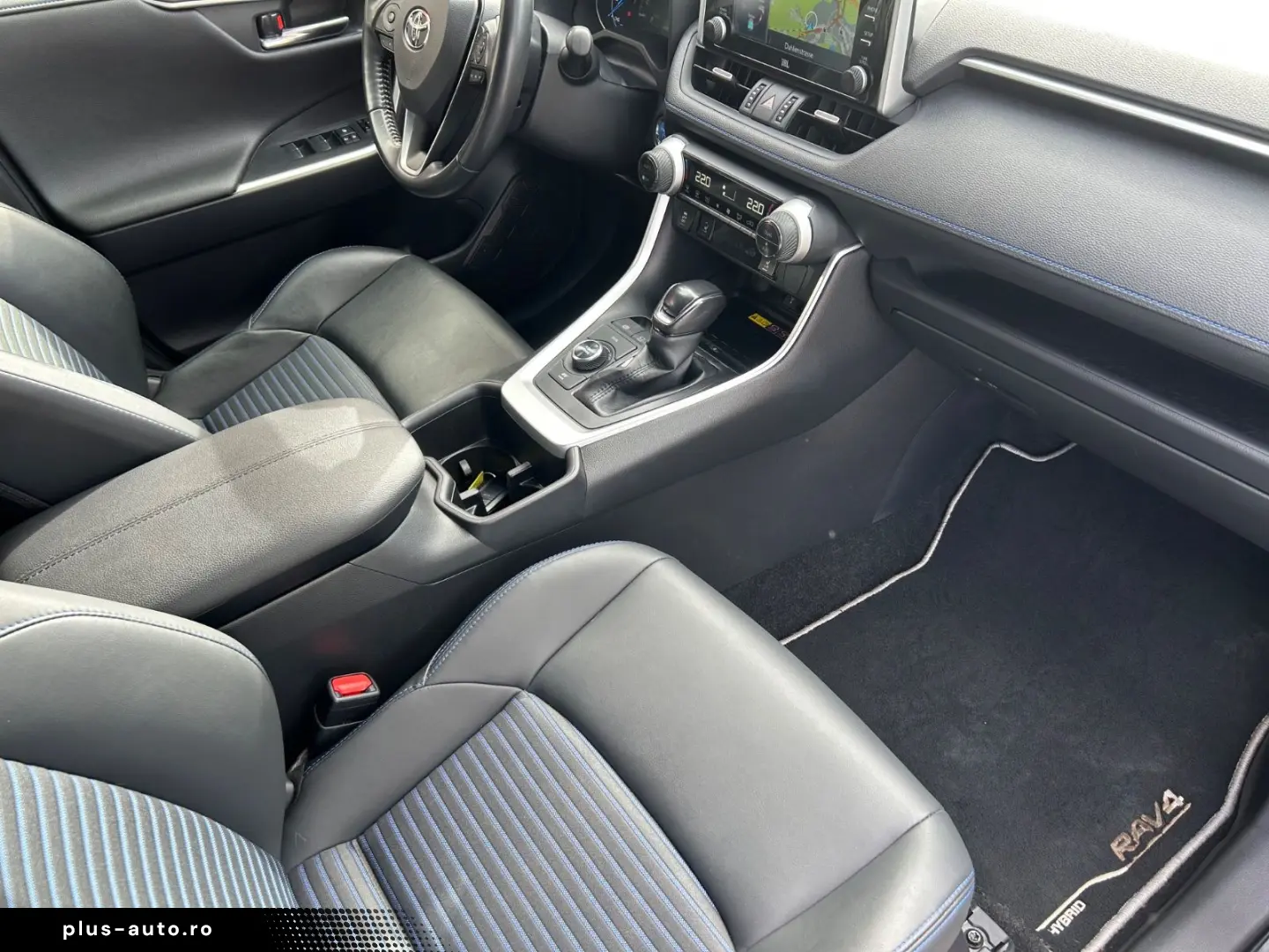 TOYOTA RAV4 Hybrid 4x4 Style