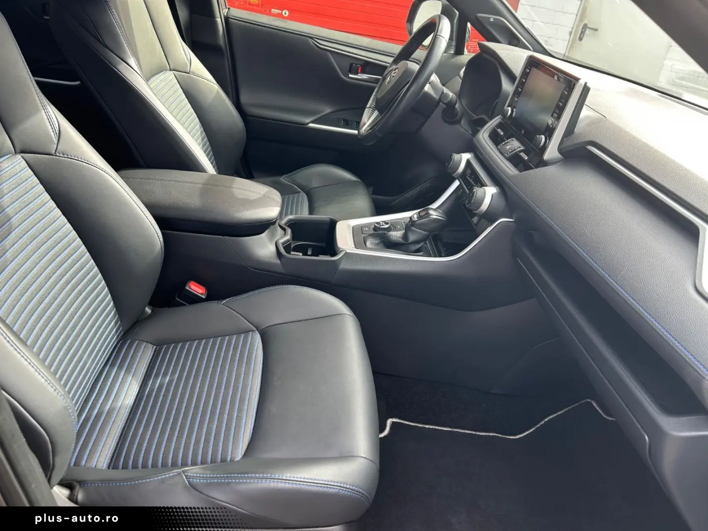 TOYOTA RAV4 Hybrid 4x4 Style
