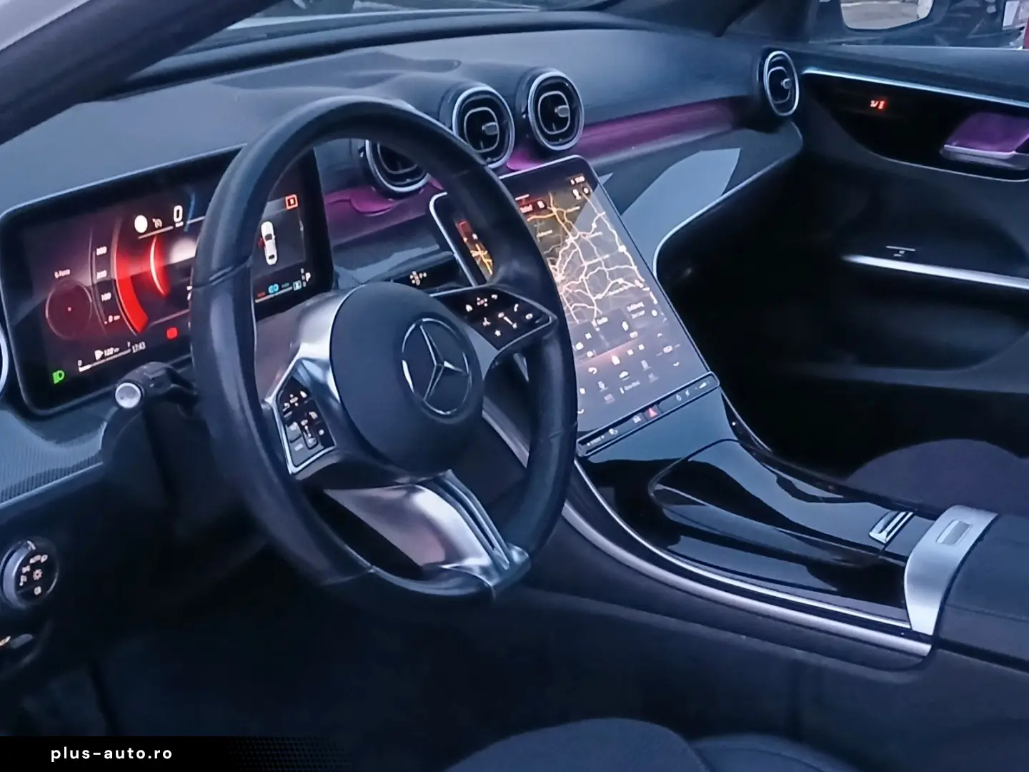 MERCEDES-BENZ C200 F Schiebedach_Ambiente_Rückfahrkam_MBUX_