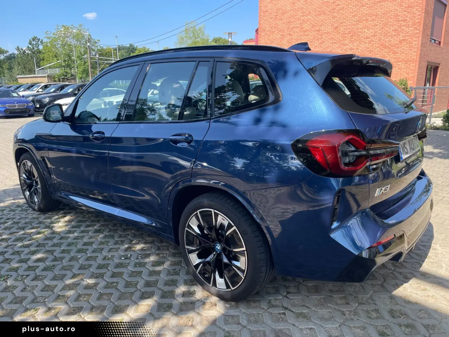BMW iX3 2023 — imagine 4
