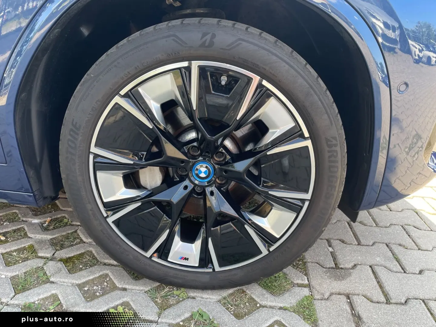 BMW iX3 2023 — imagine 12