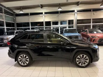 TOYOTA RAV 4 EXECUTIVE-4x4