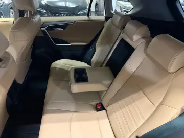TOYOTA RAV 4 EXECUTIVE-4x4