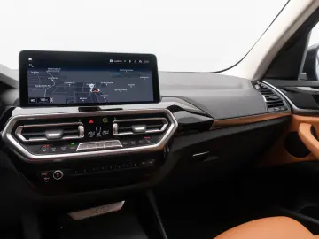 BMW X3 xD30i AHK Kamera DAB Komfort Memory Leder 19