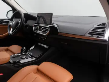 BMW X3 xD30i AHK Kamera DAB Komfort Memory Leder 19