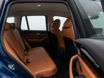 BMW X3 xD30i AHK Kamera DAB Komfort Memory Leder 19