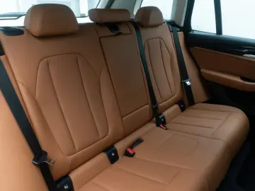 BMW X3 xD30i AHK Kamera DAB Komfort Memory Leder 19